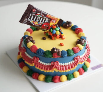 K015-m&m cake