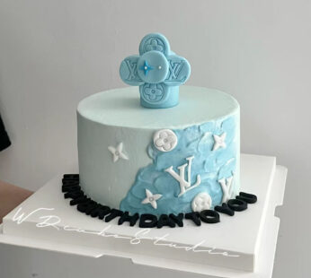 M008-Blue fondant LV cake