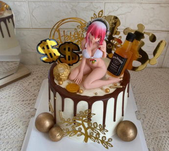 M029-Beauty with dollars cake