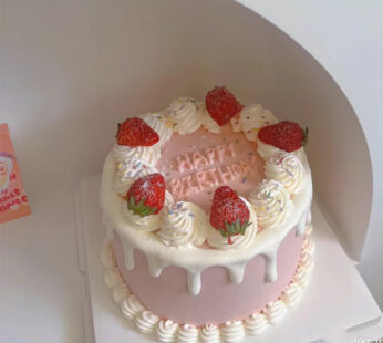 F001-Strawberry cream cake