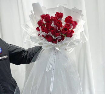 21 Red Roses And White Gauze Bouquet