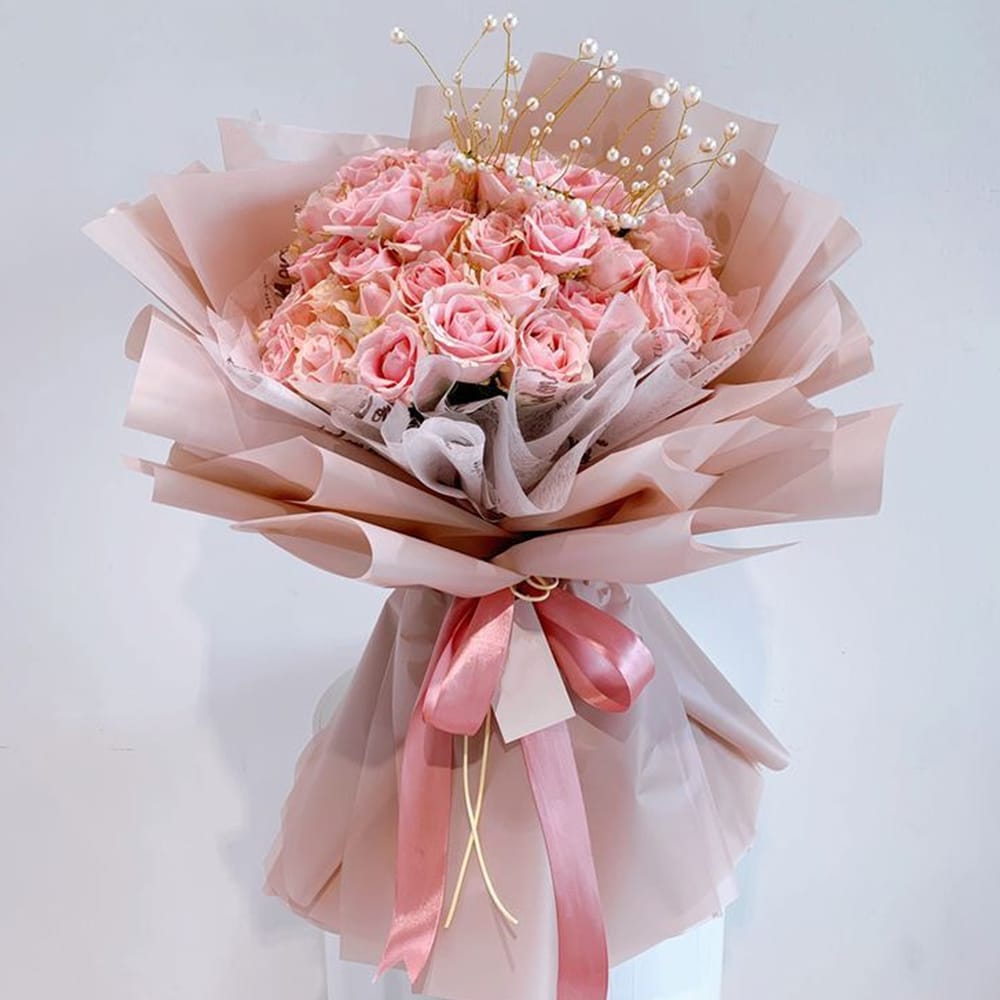 Pink rose bouquet
