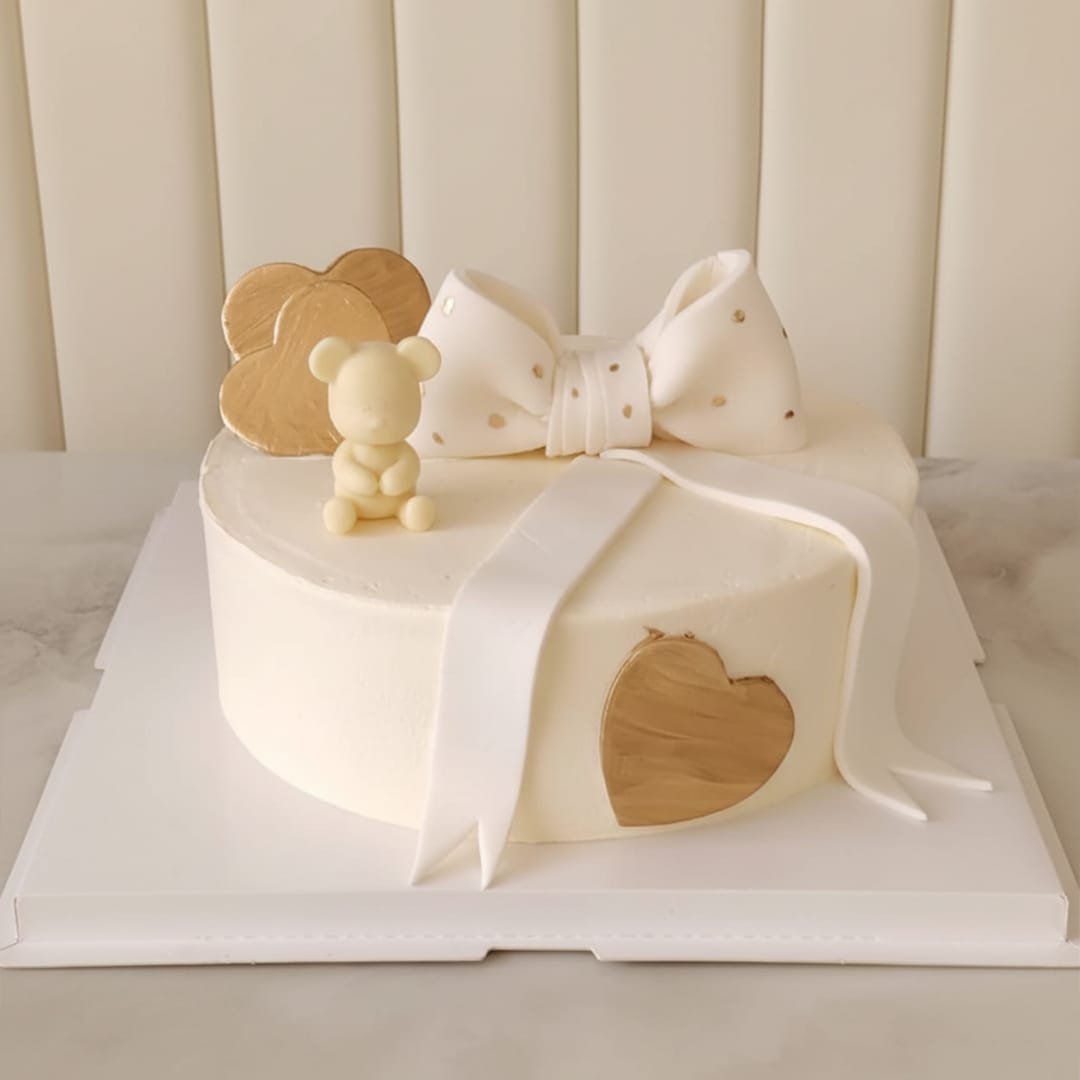 W306- Ribbon Birthday Cake