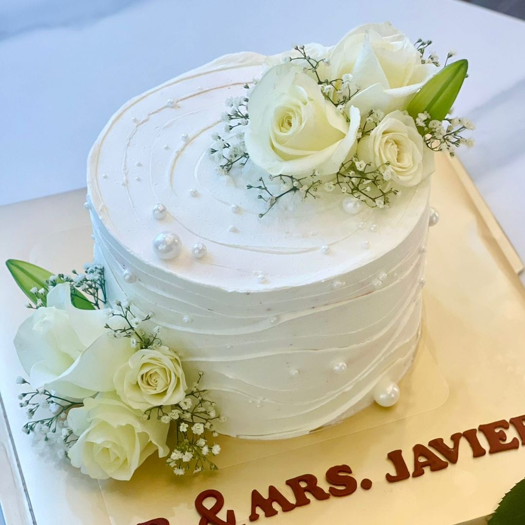 W308- White Flower Cake