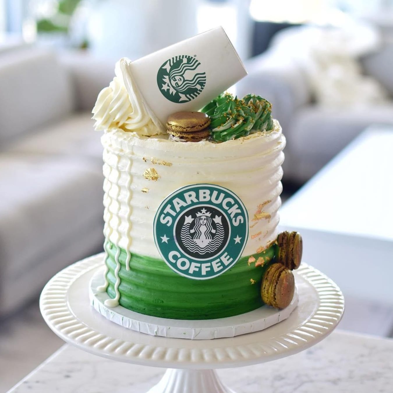 W335- Starbucks Cake