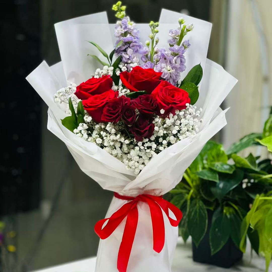 Red rose bouquet