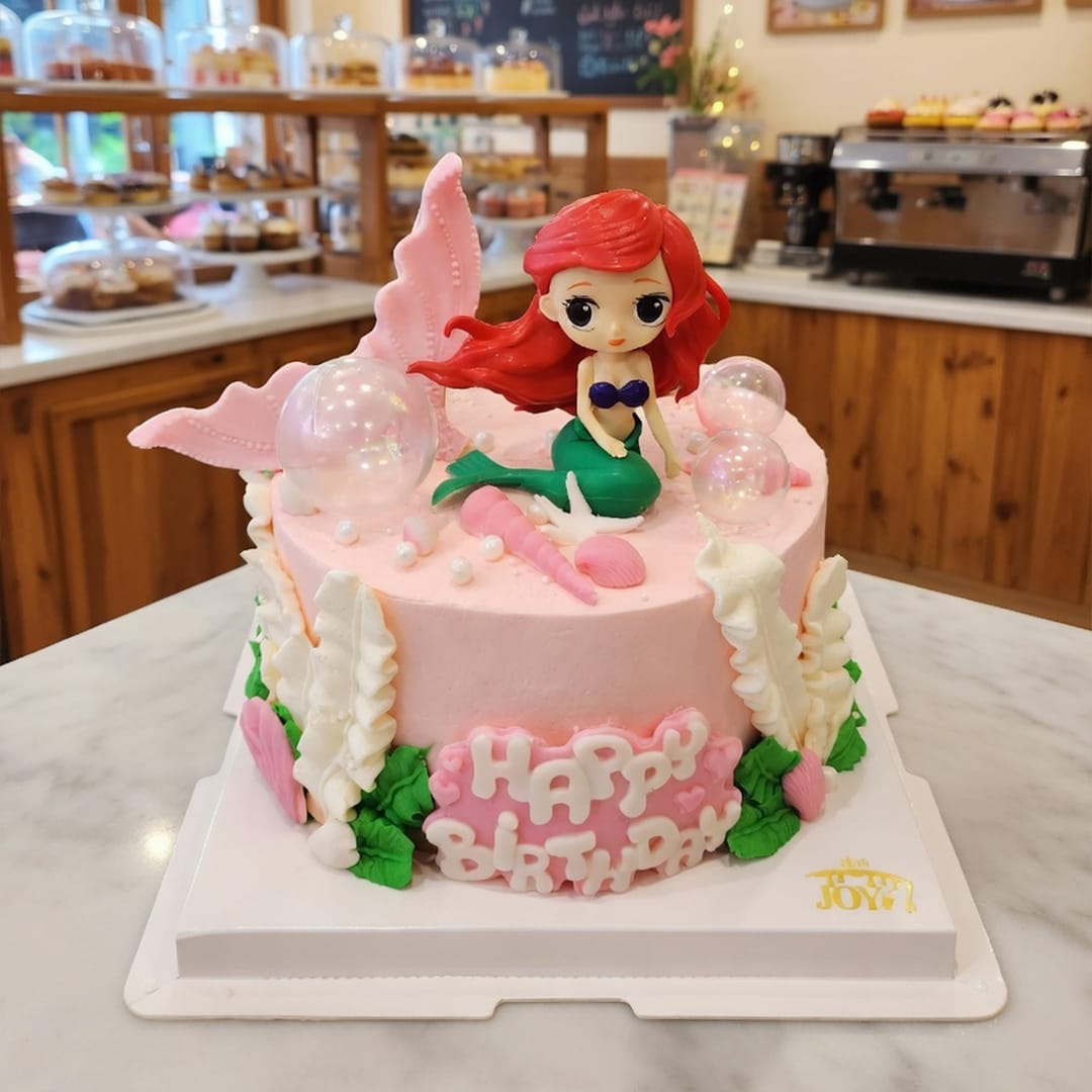 K134- Barbie Cake